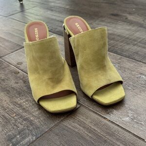 Bruno Premi Women's Mustard Suede Mules